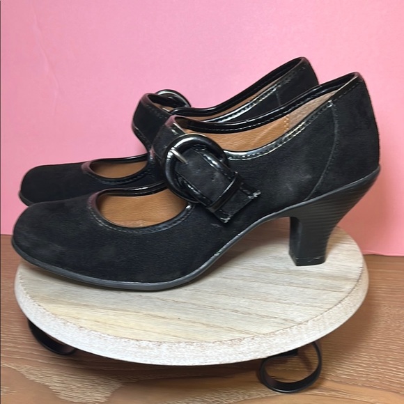 Softshoe Black Suede Mary Jane Pumps Dark Academia Whimsigoth Comfy Classic - Picture 1 of 9